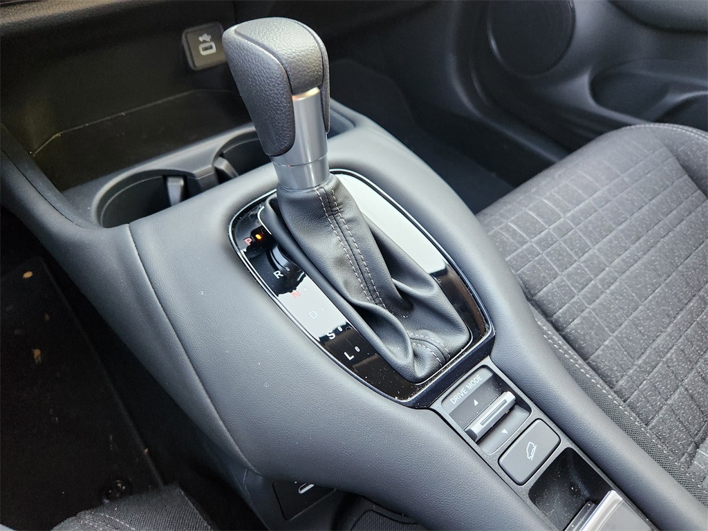 2025 Honda HR-V LX photo 20