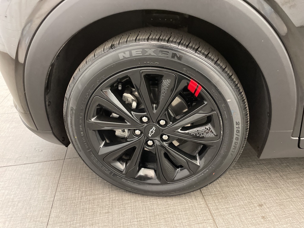 2023 Chevrolet Bolt EUV Premier photo 8