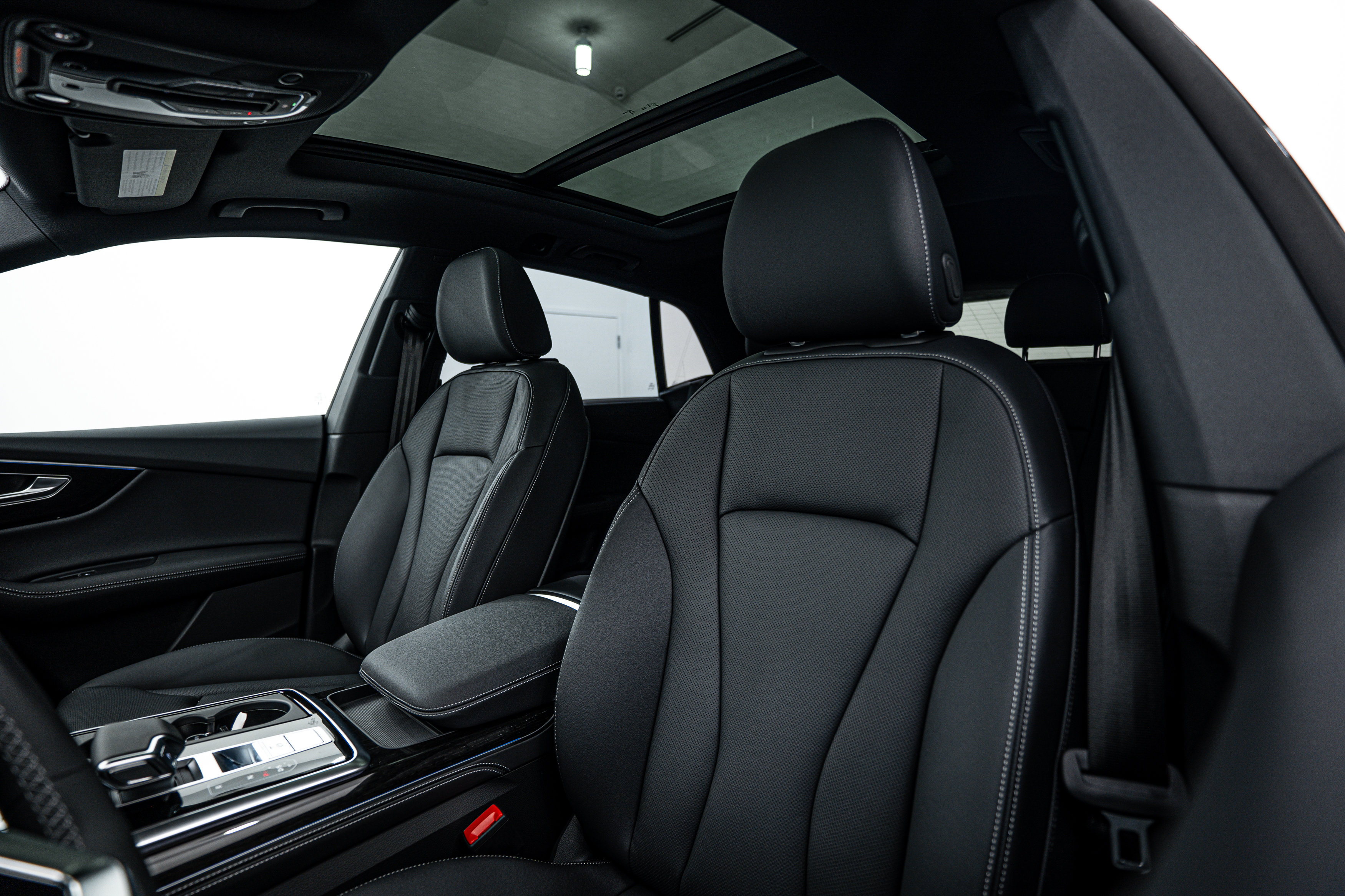 2025 Audi Q8 Premium Plus photo 11