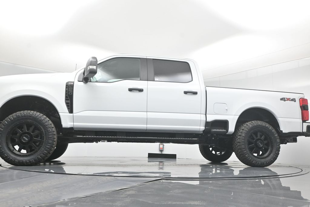 2025 Ford F-250 photo 45