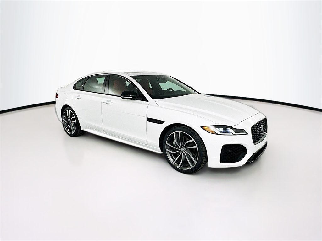 2024 Jaguar XF P250 R-Dynamic SE photo 3