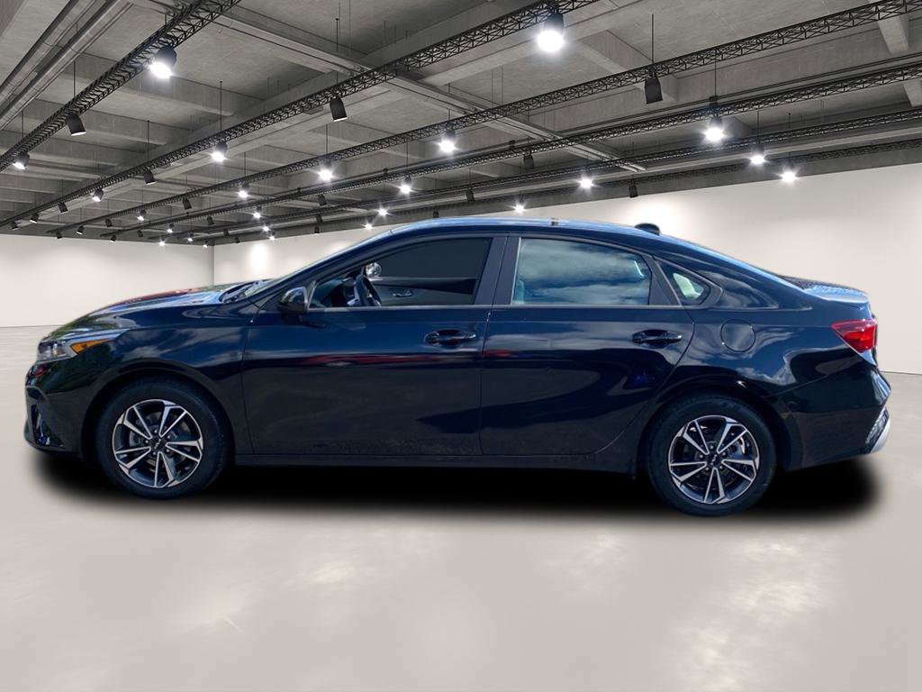 2023 Kia Forte LXS photo 4