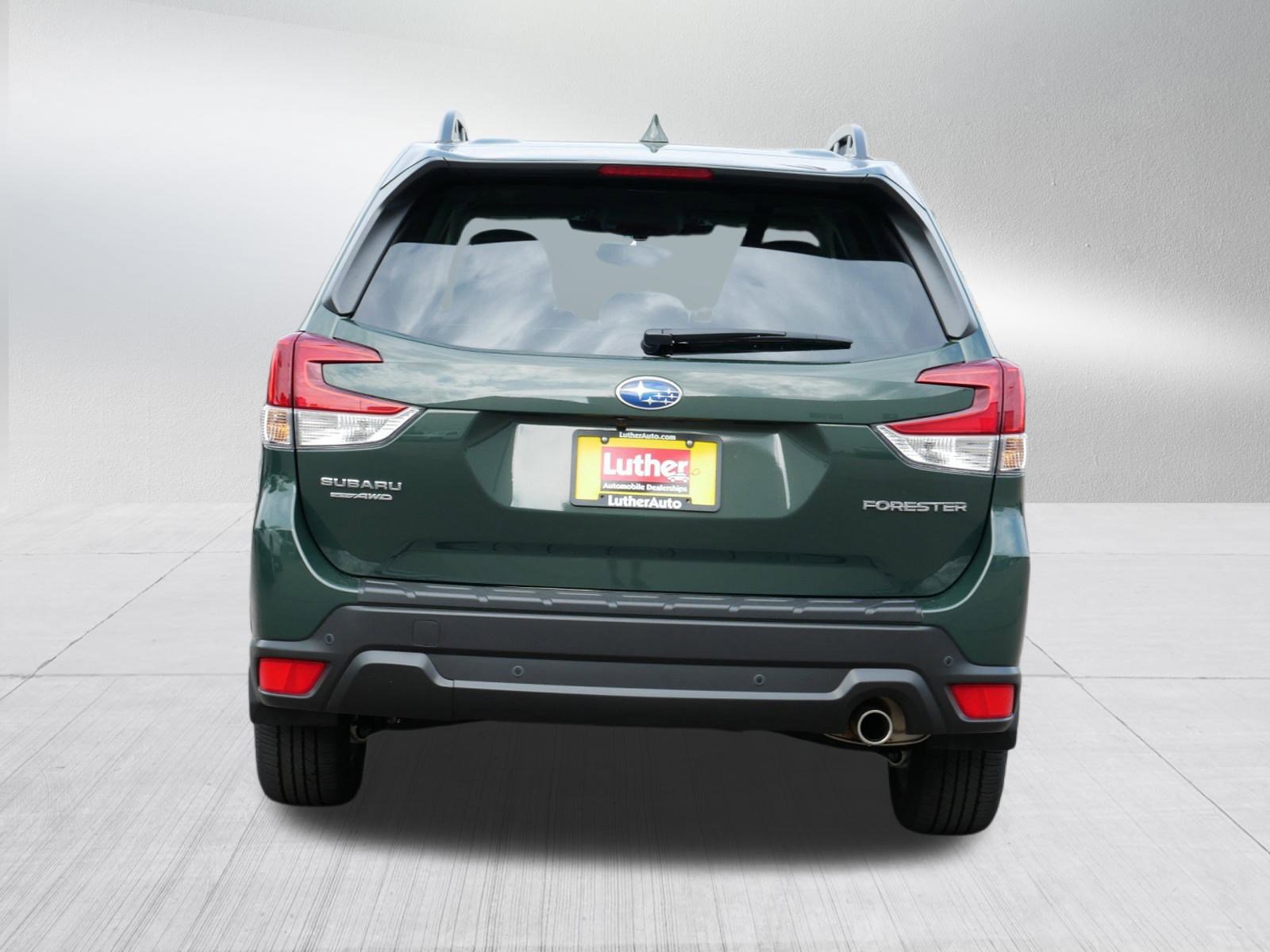 2023 Subaru Forester Limited photo 6