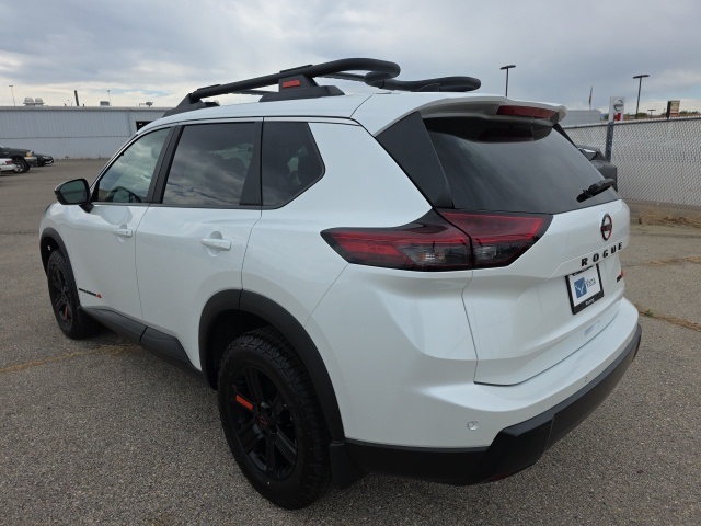 2026 Nissan Rogue SV photo 2