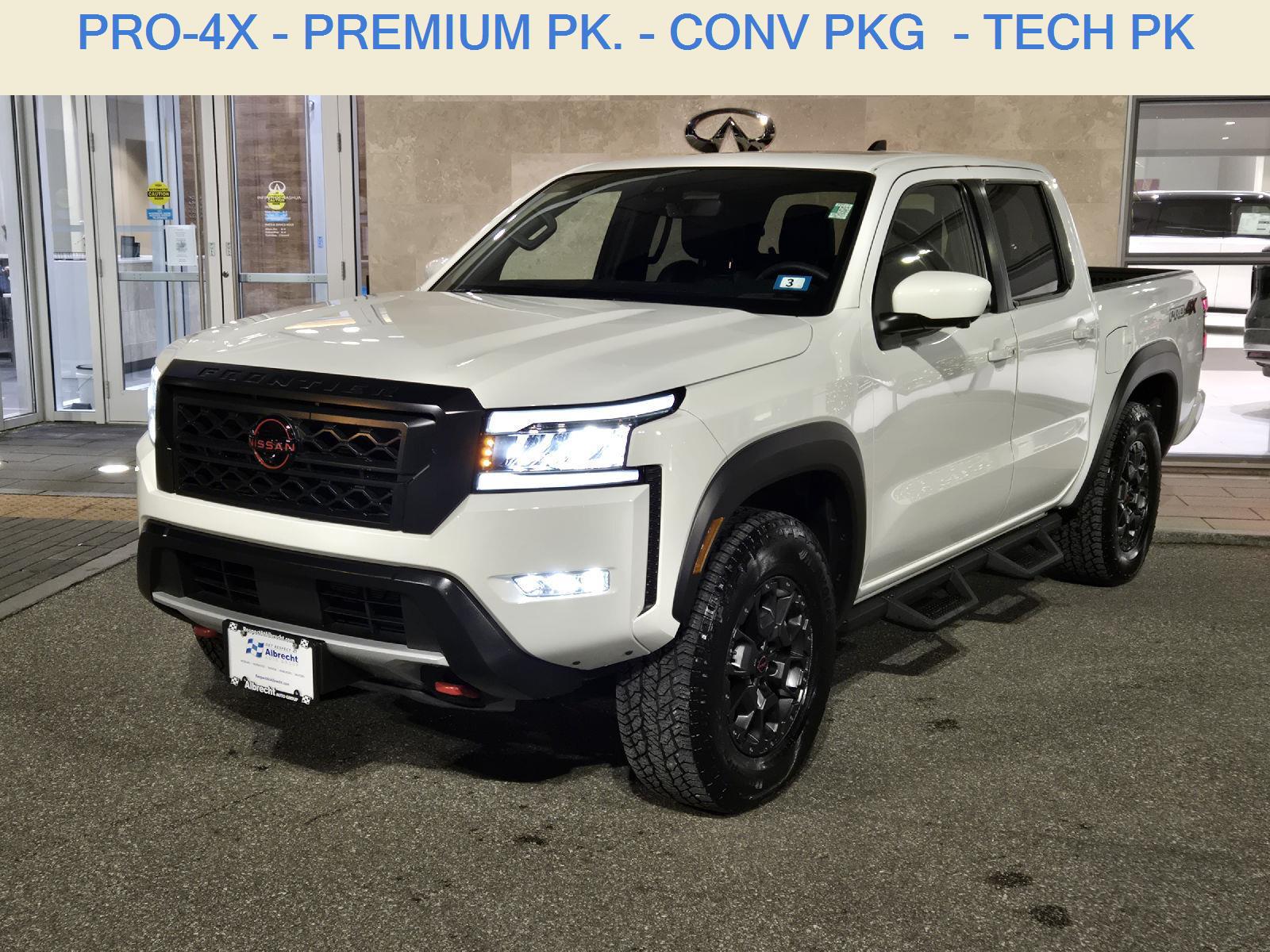 2023 Nissan Frontier PRO-4X's photo