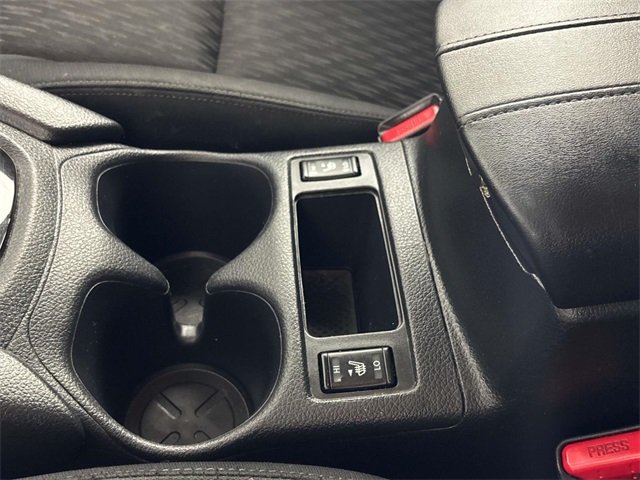 2019 Nissan Rogue SV photo 20