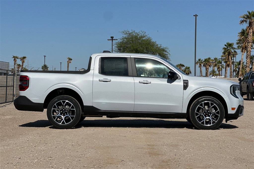 2025 Ford Maverick Lariat photo 3