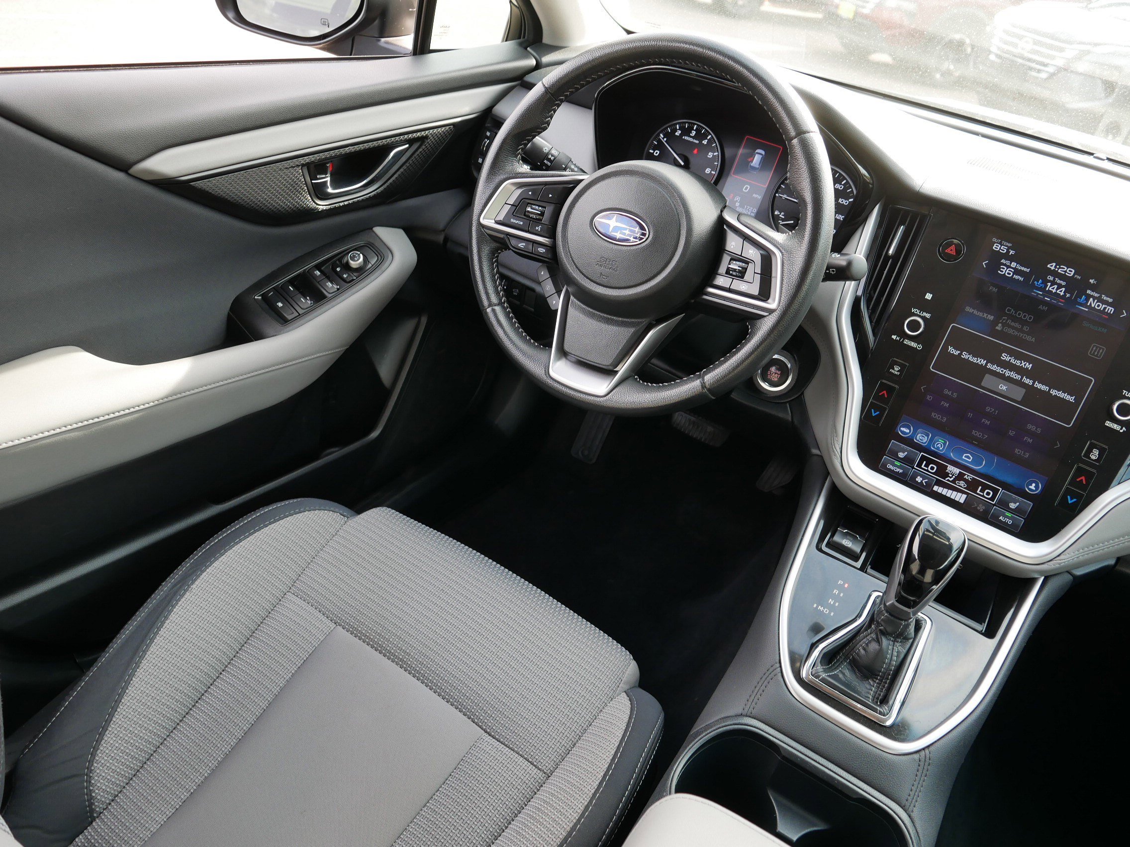 2022 Subaru Outback Premium photo 9