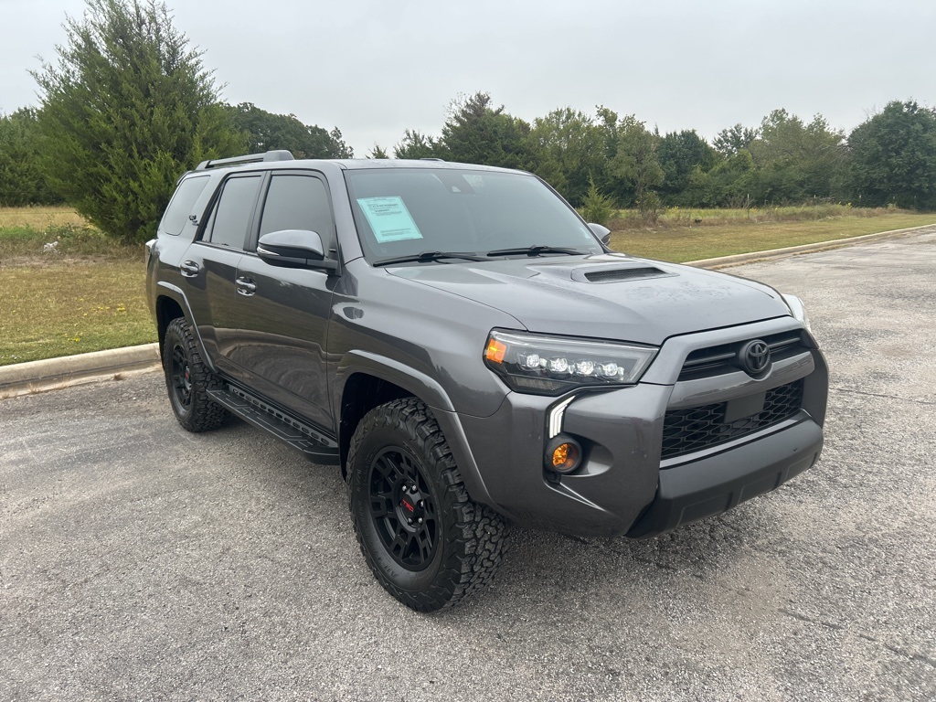 2023 Toyota 4Runner TRD Off-Road Premium photo 2