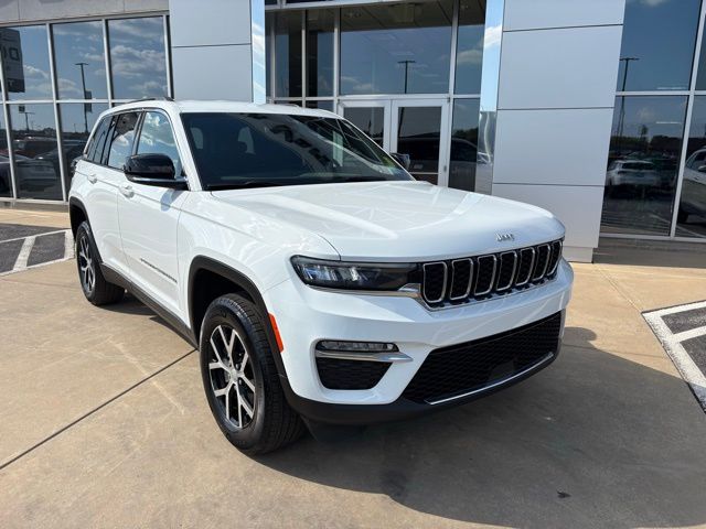 2024 Jeep Grand Cherokee Limited photo 7