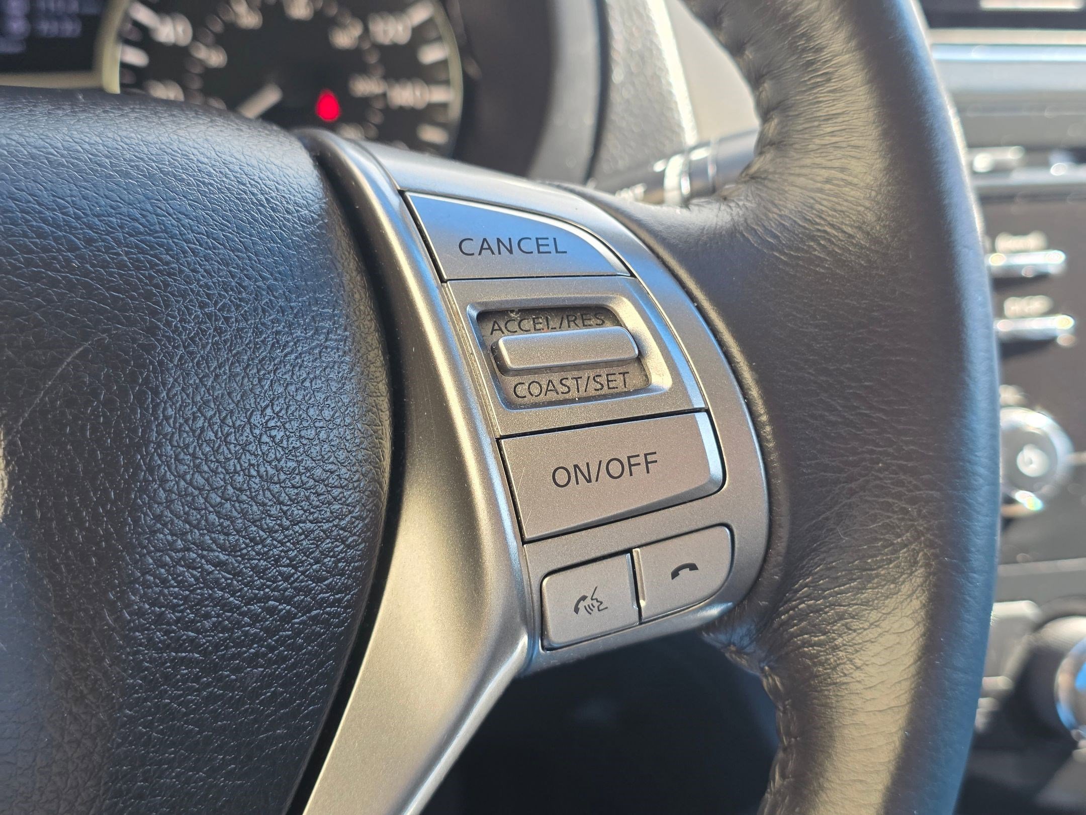 2015 Nissan Altima 2.5 SV photo 15
