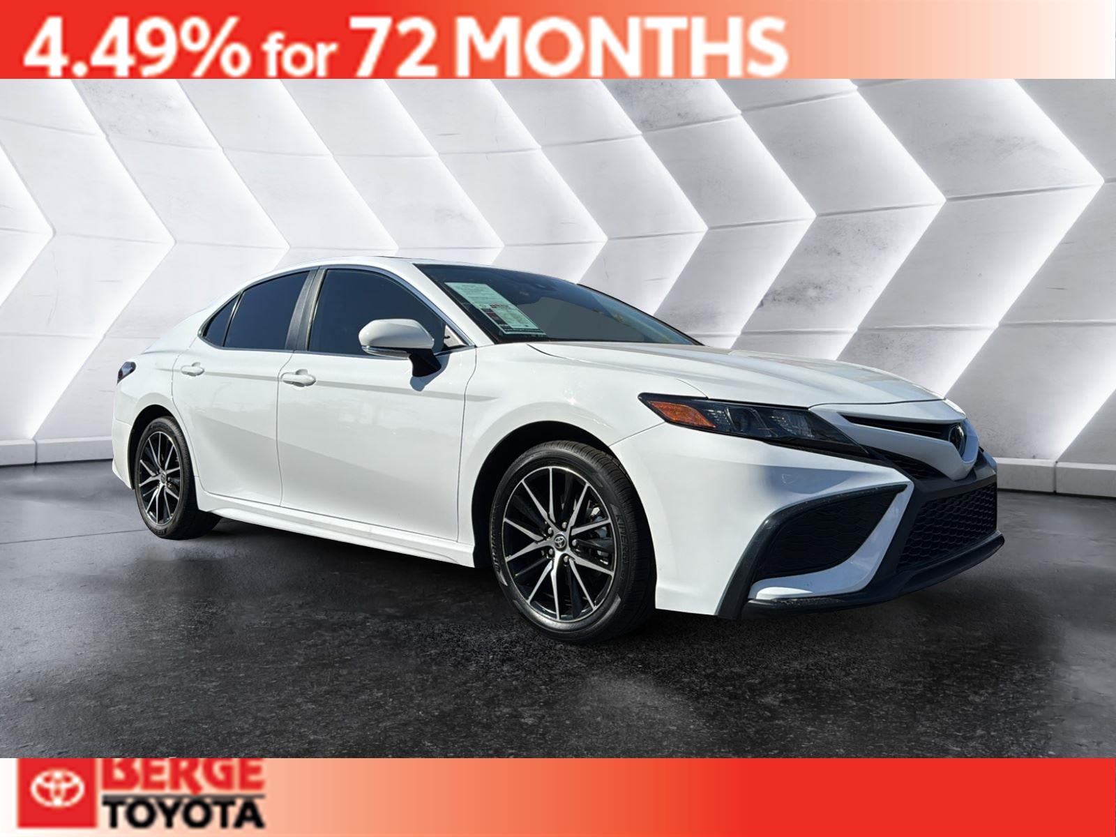 2024 Toyota Camry SE