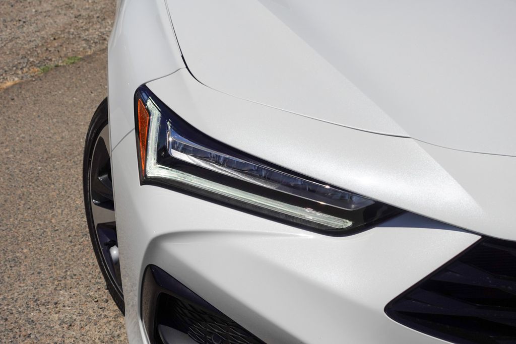2025 Acura TLX Technology photo 3