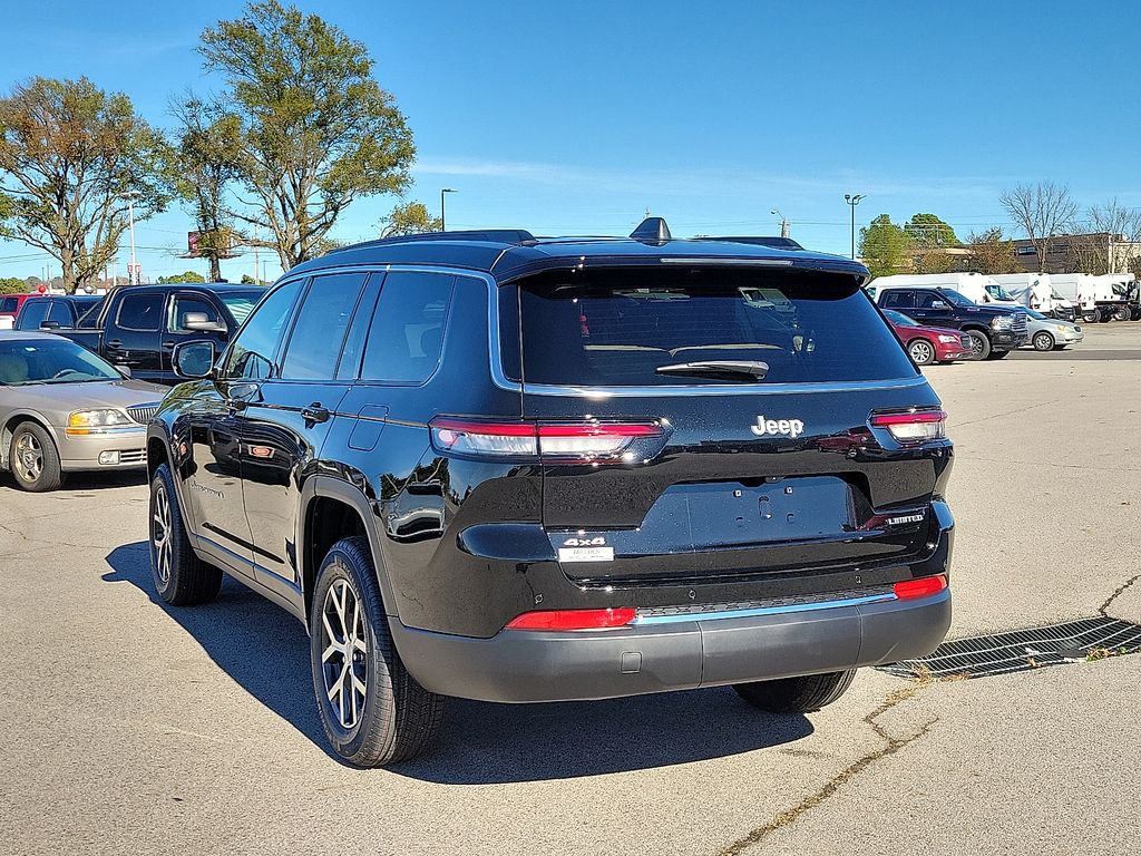 2025 Jeep Grand Cherokee Limited photo 4