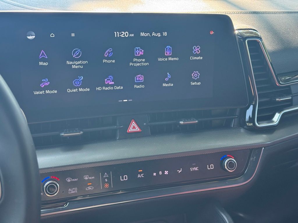 2023 Kia Sportage SX photo 29