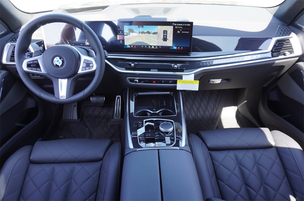 2025 Bmw X7 xDrive40i photo 2