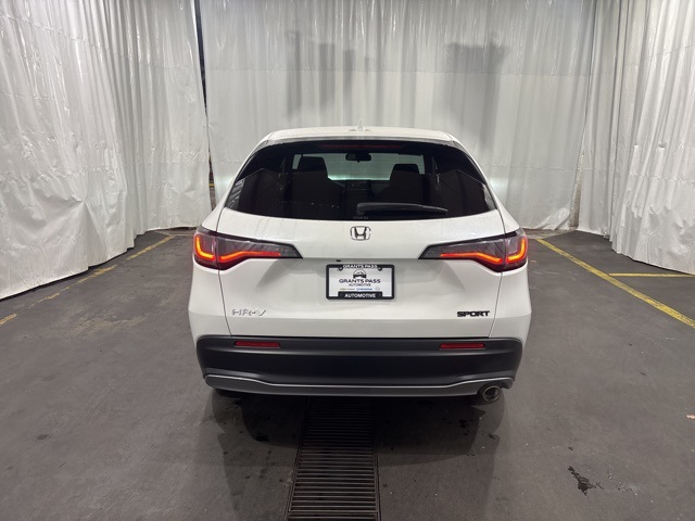 2025 Honda HR-V Sport photo 3