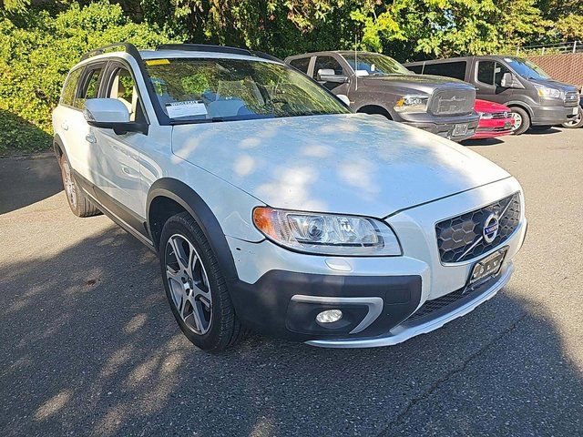 2015 Volvo XC70 T6 Platinum photo 4