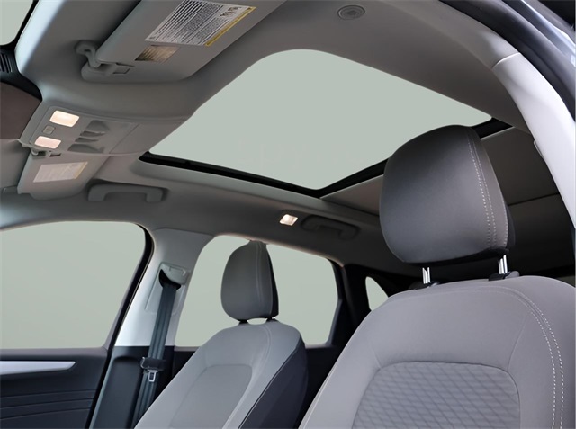 2022 Ford Escape SE photo 4