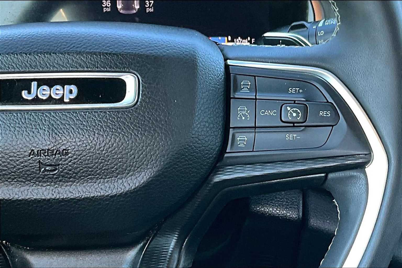 2024 Jeep Grand Cherokee Altitude photo 21