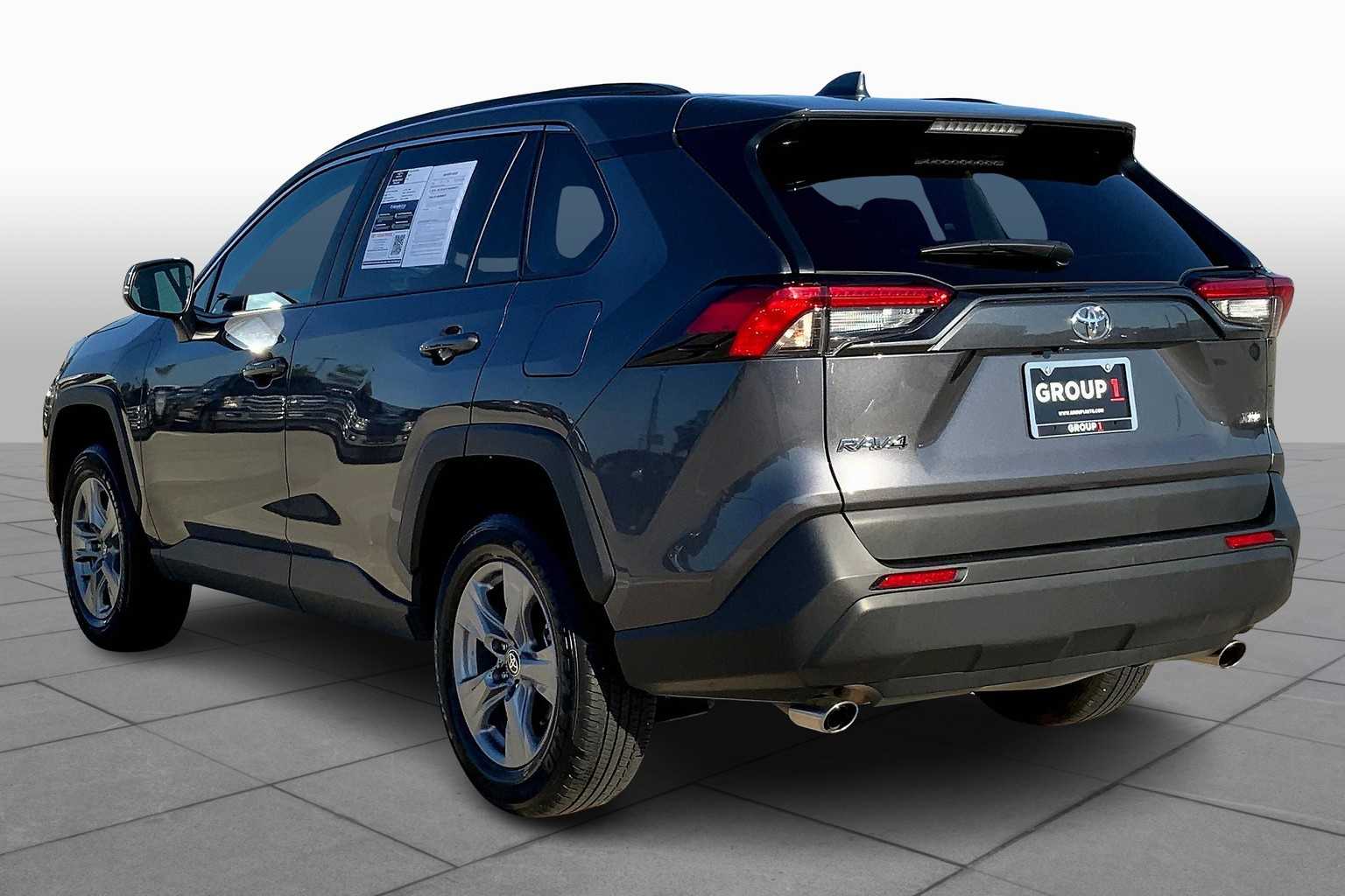 2024 Toyota RAV4 XLE photo 10