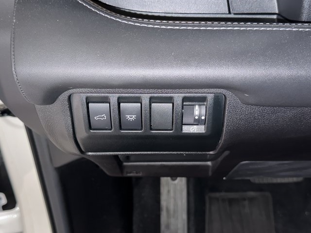 2024 Subaru Ascent Touring photo 8