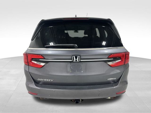2021 Honda Odyssey Touring photo 3