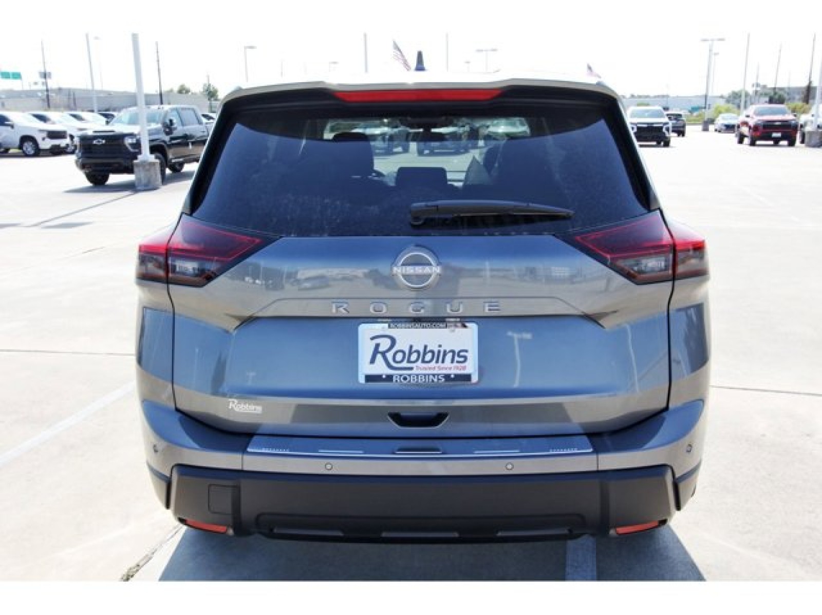 2026 Nissan Rogue SV photo 3