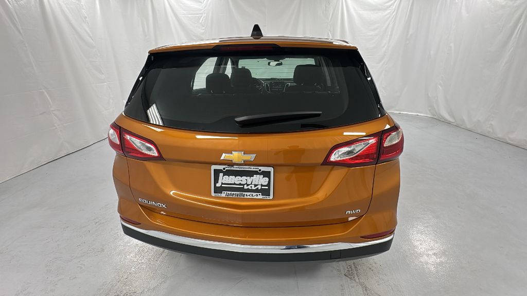 2018 Chevrolet Equinox LS photo 4