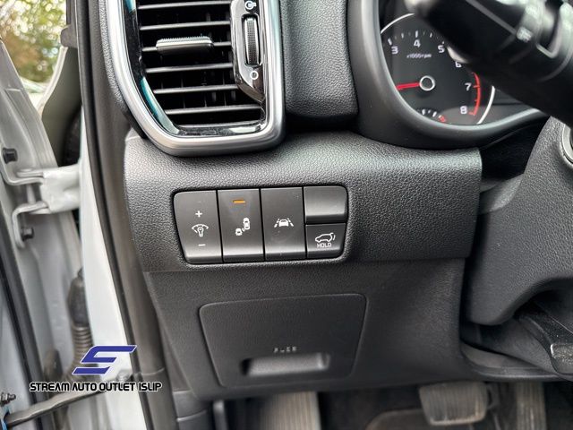 2020 Kia Sportage EX photo 25