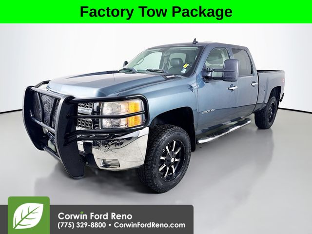 2010 Chevrolet Silverado 2500HD LT photo 3