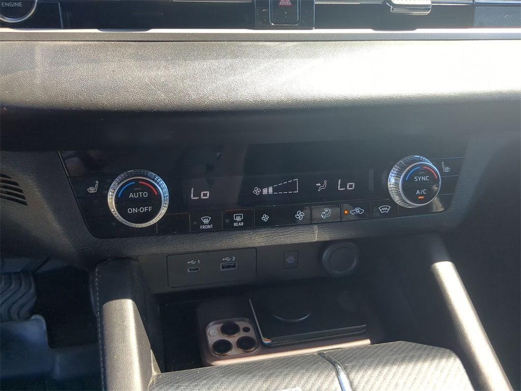 2022 Mitsubishi Outlander SE photo 19