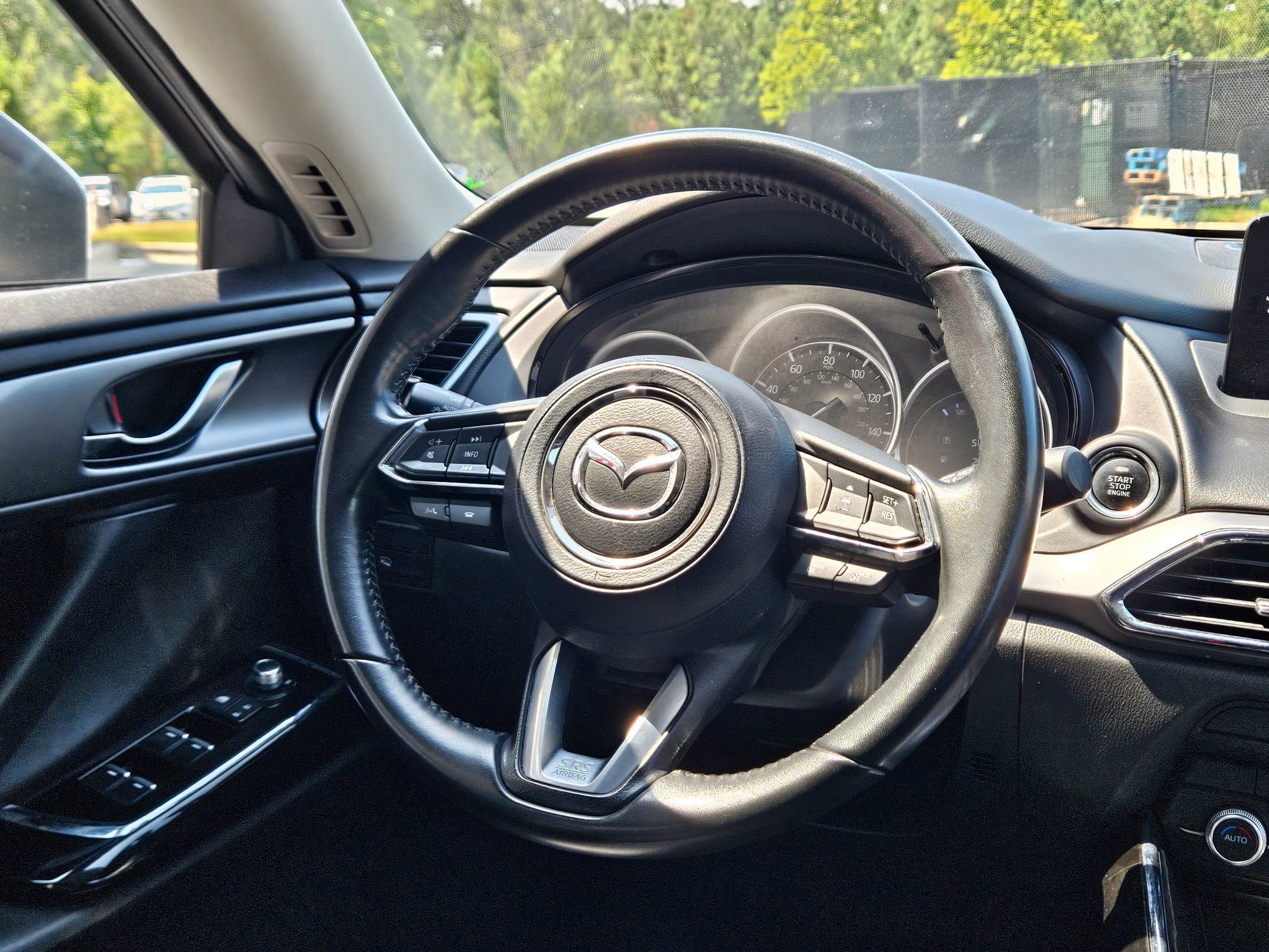 2023 Mazda CX-9 Touring photo 8
