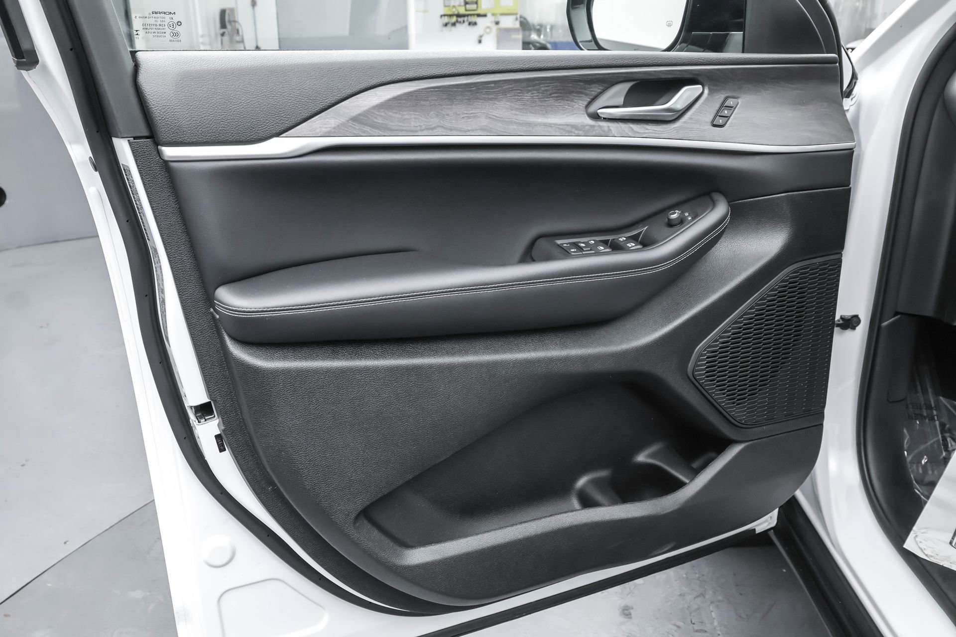 2024 Jeep Grand Cherokee Limited photo 18