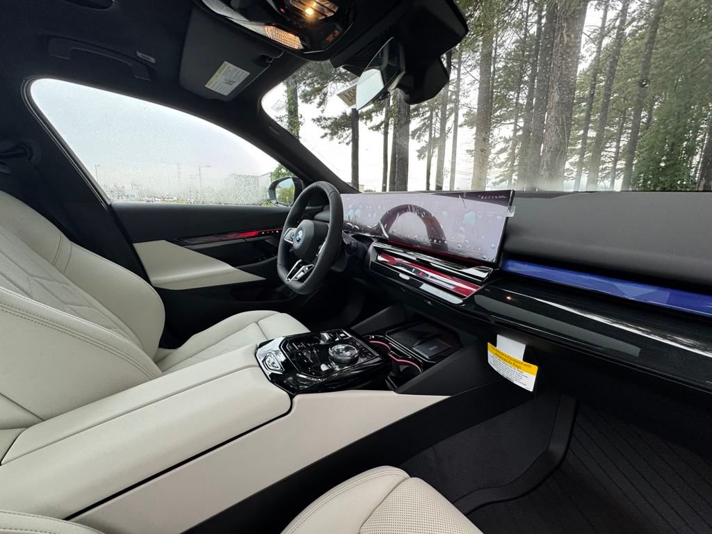 2026 Bmw 550e xDrive photo 18