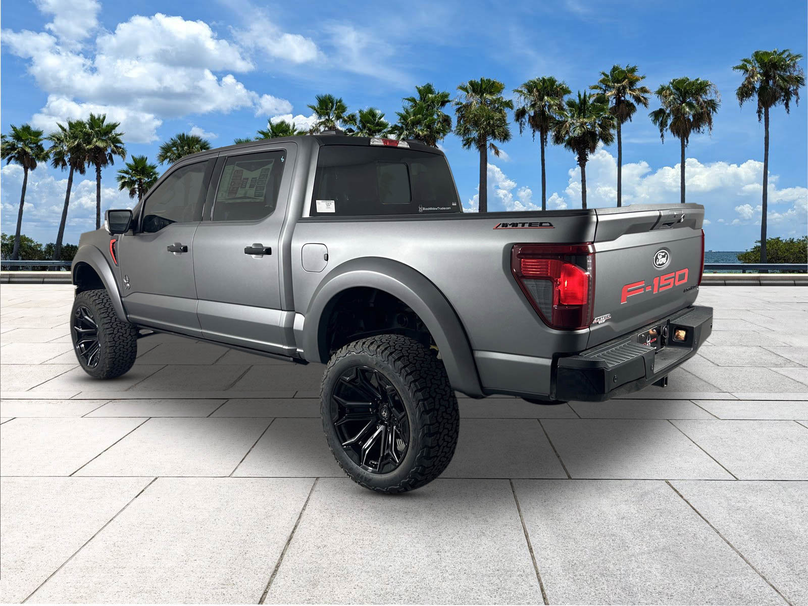 2025 Ford F-150 XLT photo 7