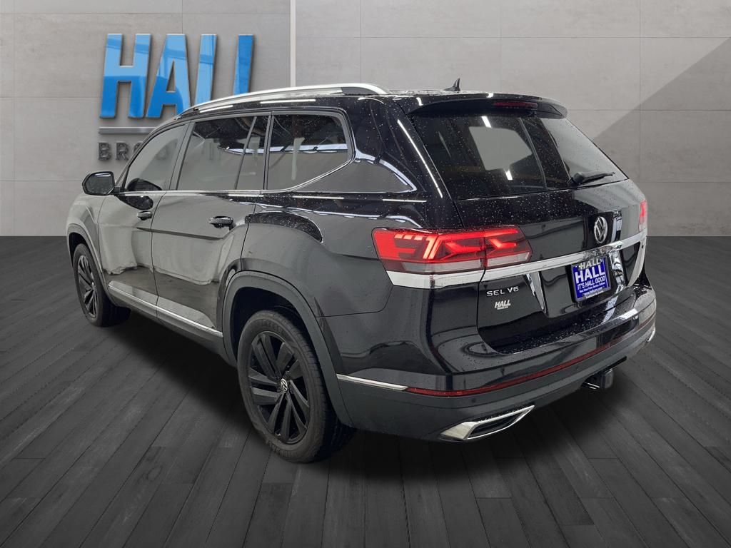 2023 Volkswagen Atlas SEL photo 3