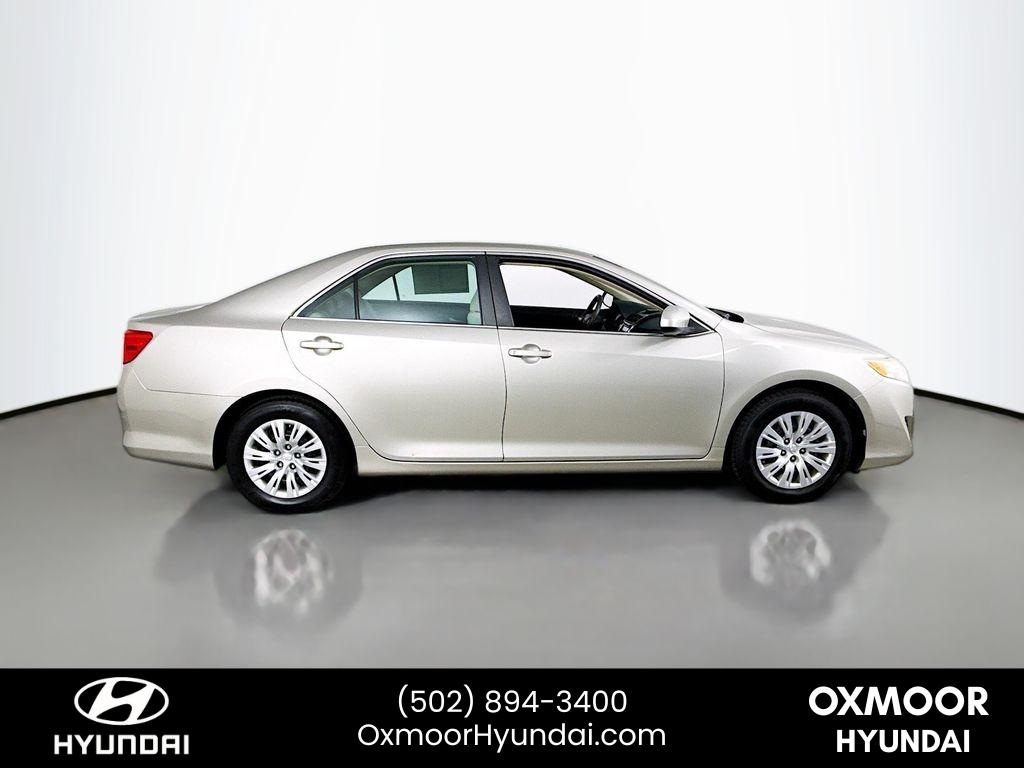 2013 Toyota Camry L photo 8