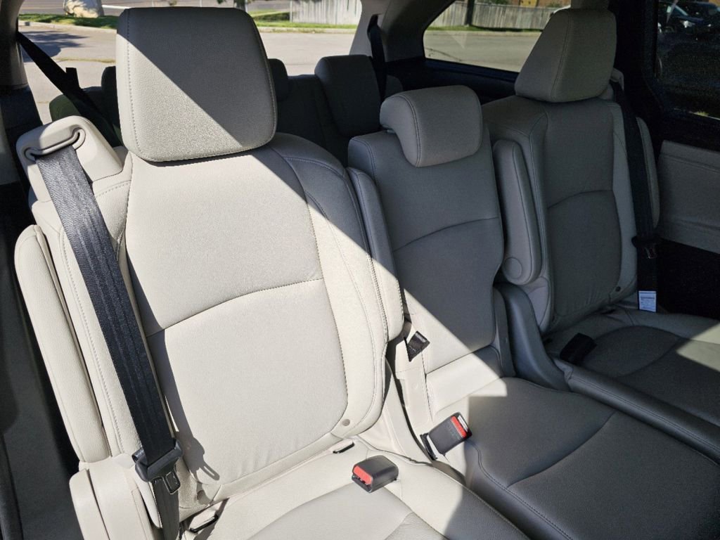 2026 Honda Odyssey EX-L photo 18