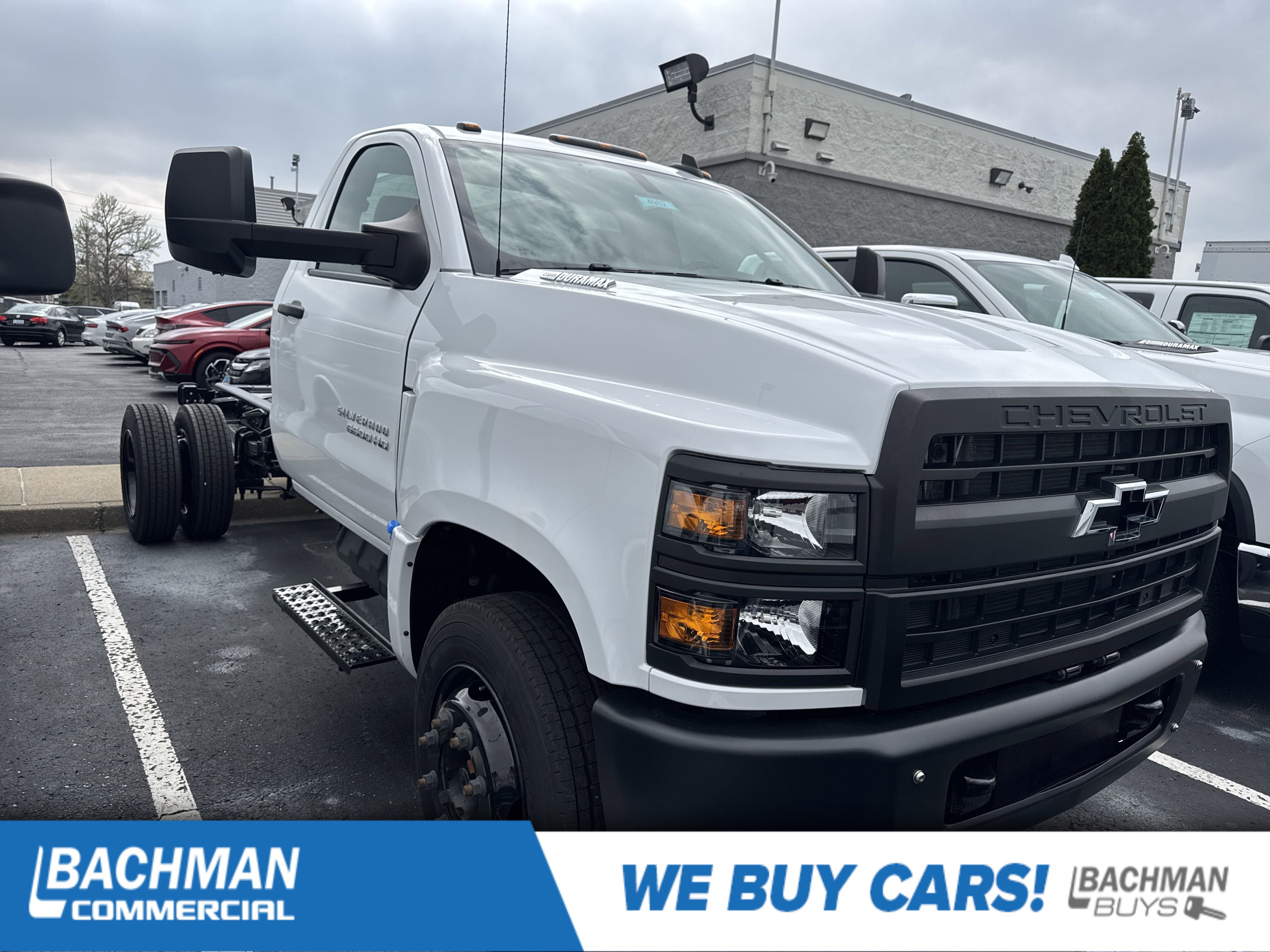 2023 Chevrolet Silverado 4500 Medium Duty Chassis Cab Work Truck's photo