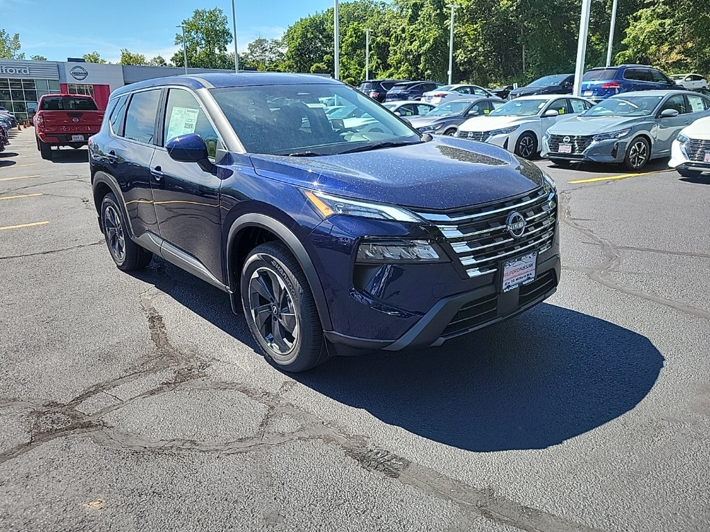 2026 Nissan Rogue SV photo 5