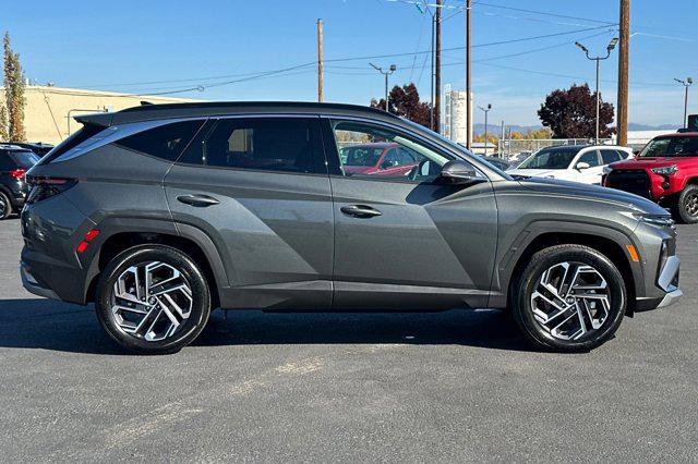 2026 Hyundai Tucson Hybrid Limited photo 3