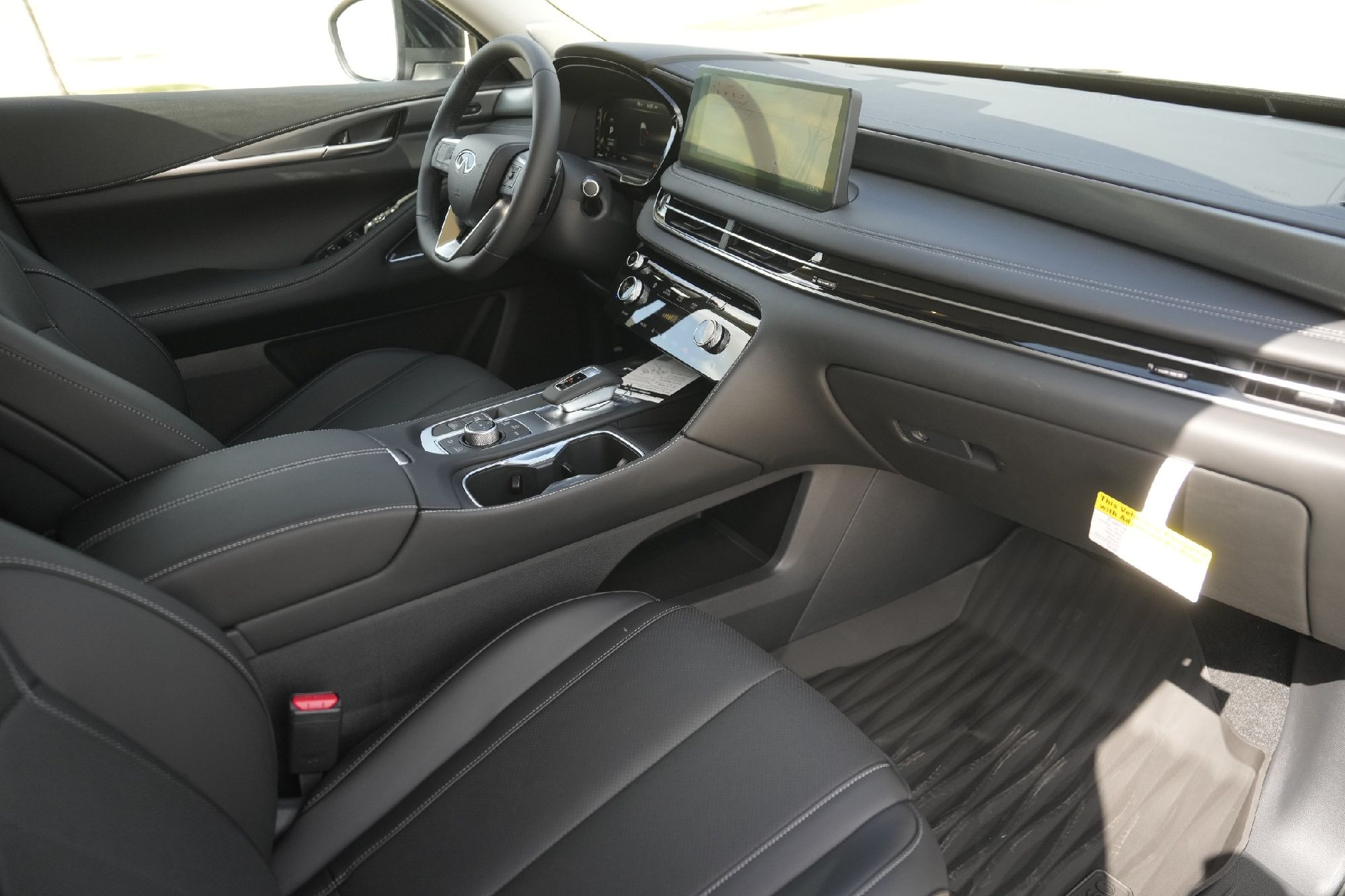 2026 Infiniti QX60 Luxe AWD photo 11