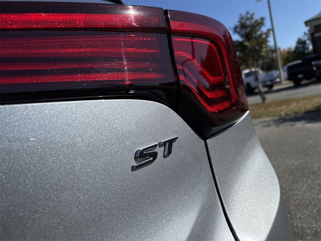 2024 Buick Encore GX Sport Touring photo 3