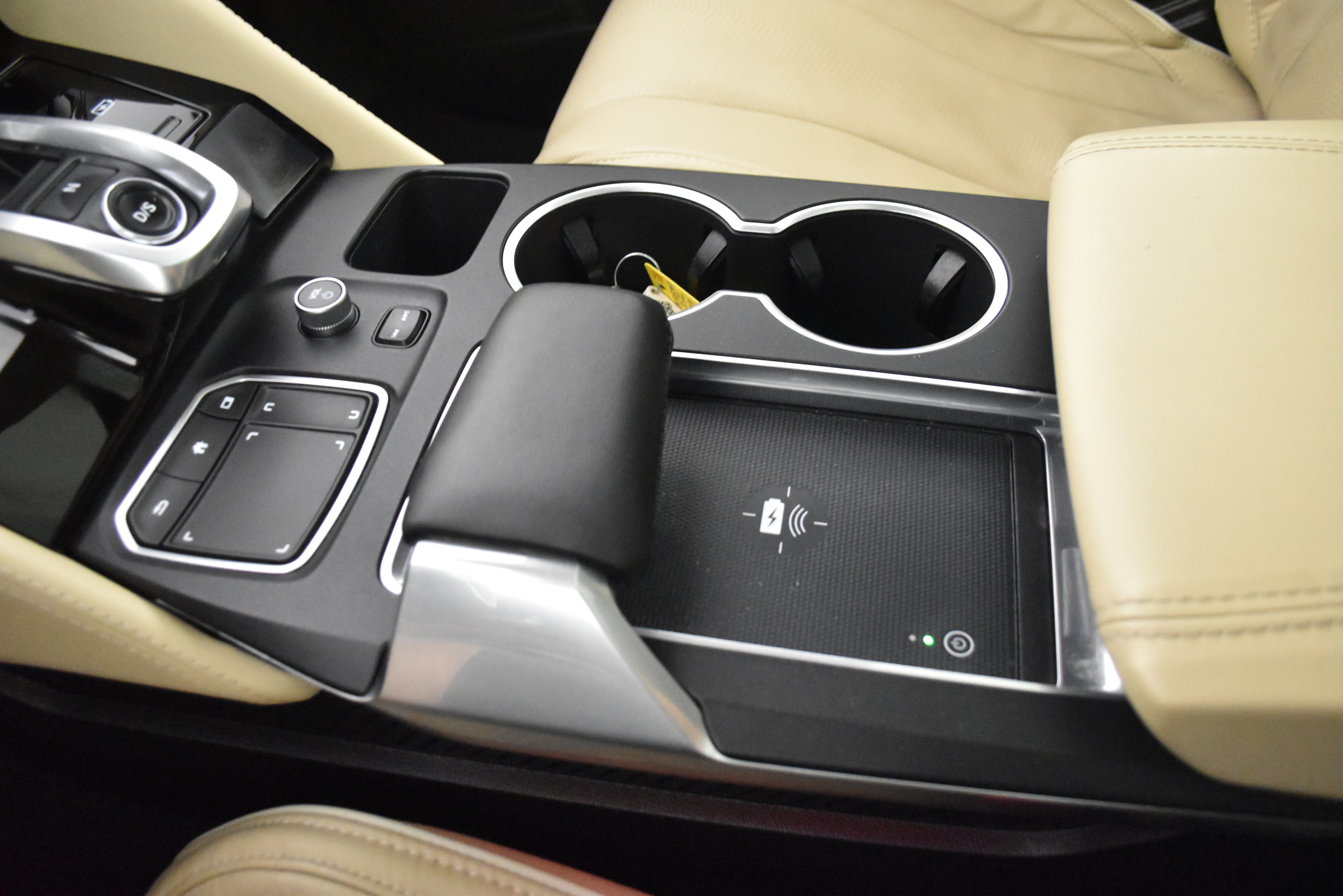 2022 Acura MDX Advance photo 5