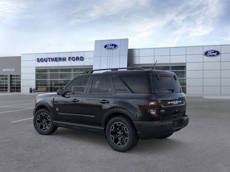 2025 Ford Bronco Sport Outer Banks photo 2