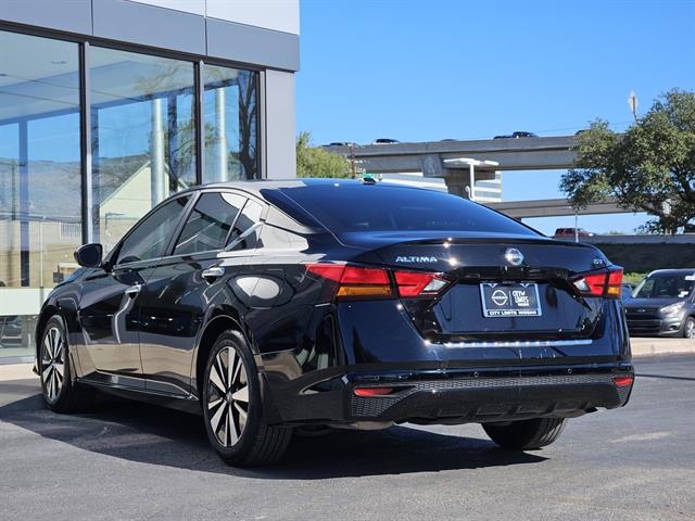 2022 Nissan Altima 2.5 SV photo 3