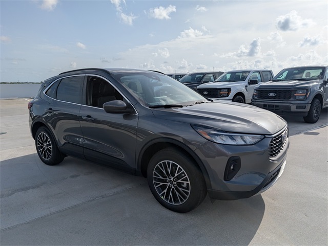 2025 Ford Escape Plug-In Hybrid Base photo 2