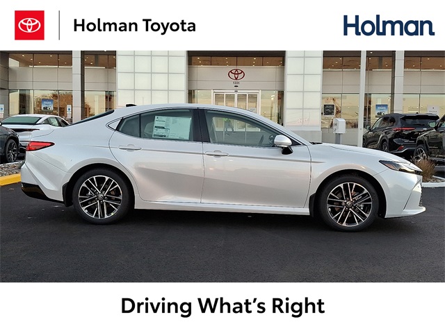 2026 Toyota Camry XSE's photo