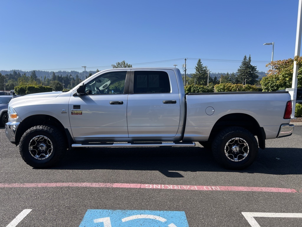 2010 Ram 3500 SLT photo 4